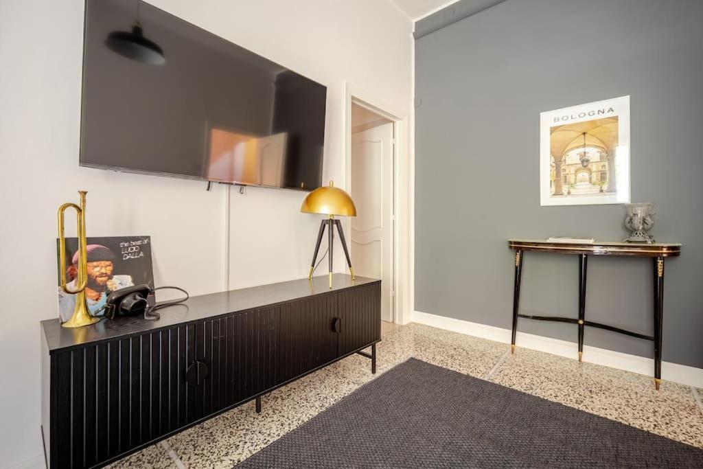 Casa Con 2 Camere Da Letto E Parcheggio A Bolonia Zewnętrze zdjęcie